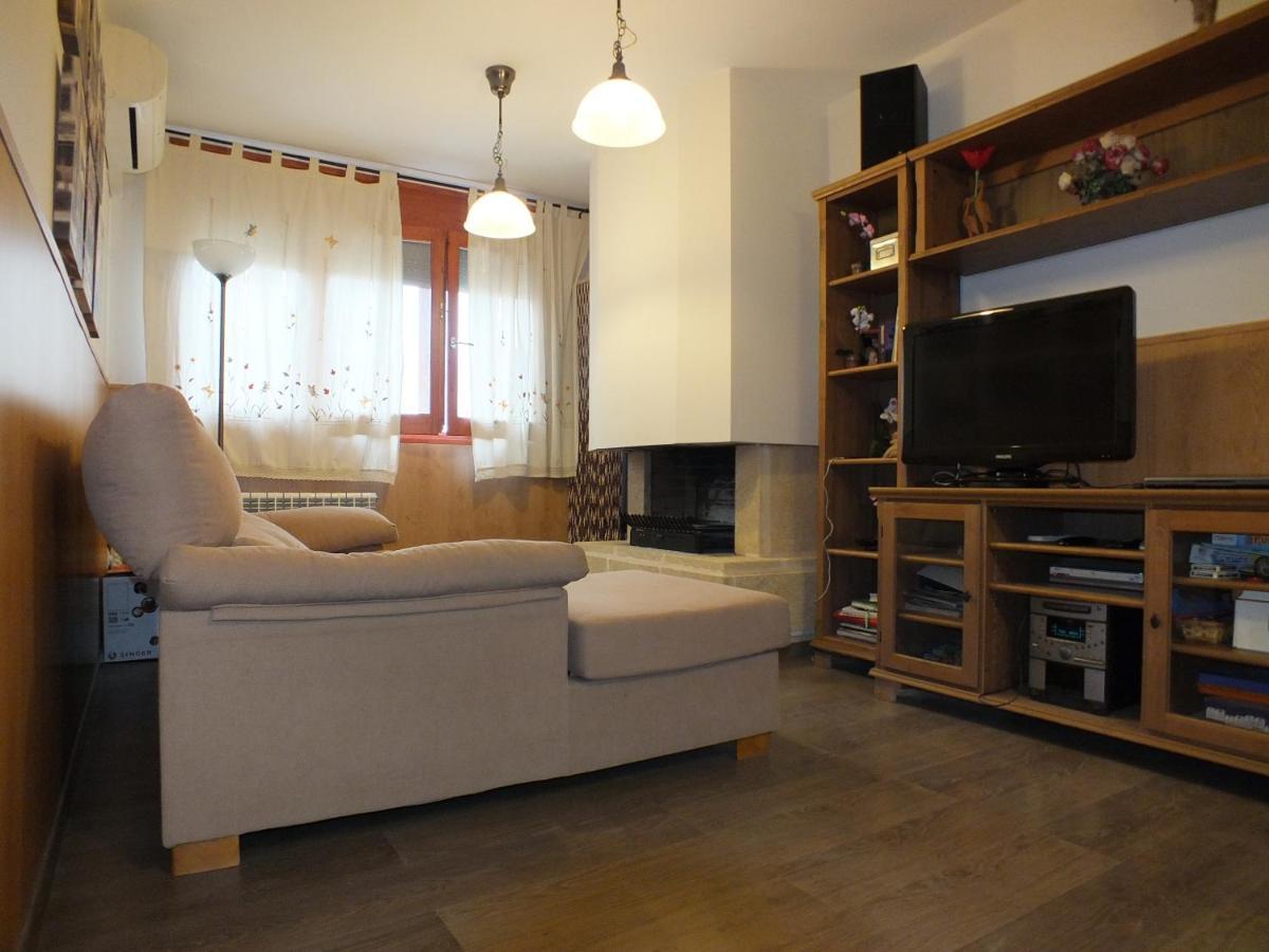 La Llar De Peramola Apartman Kültér fotó